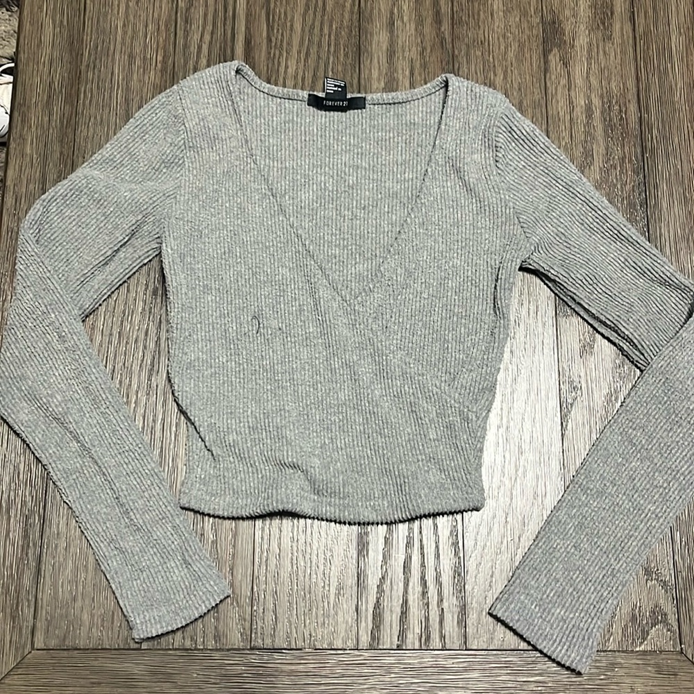 Forever 21 Long Sleeve Crop Top. Size S